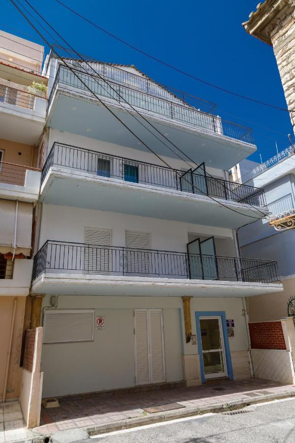 Ρήγας: Όμορφα Στο Μεσολόγγι. Δ2公寓 外观 照片